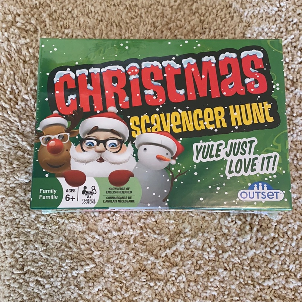 NEW 🎄Christmas Scavenger Hunt Game